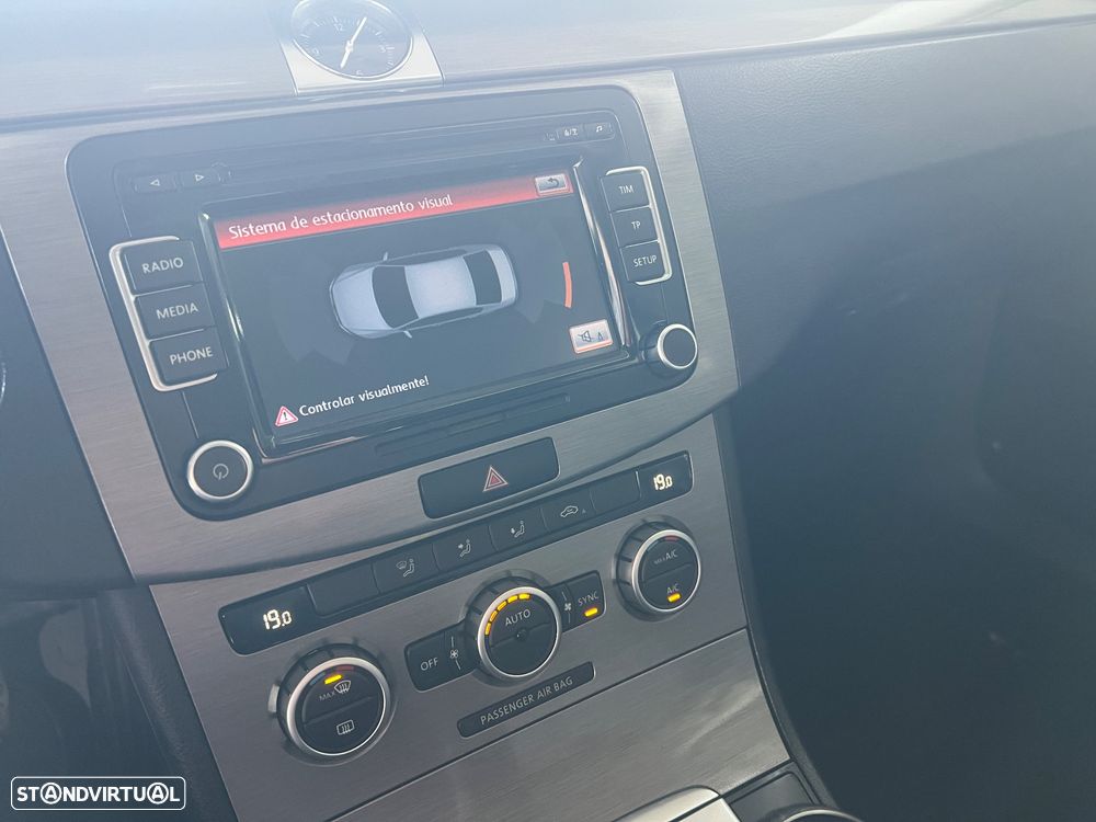 VW Passat 1.6 TDI Confortline - 15
