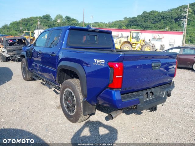 Toyota Tacoma - 6