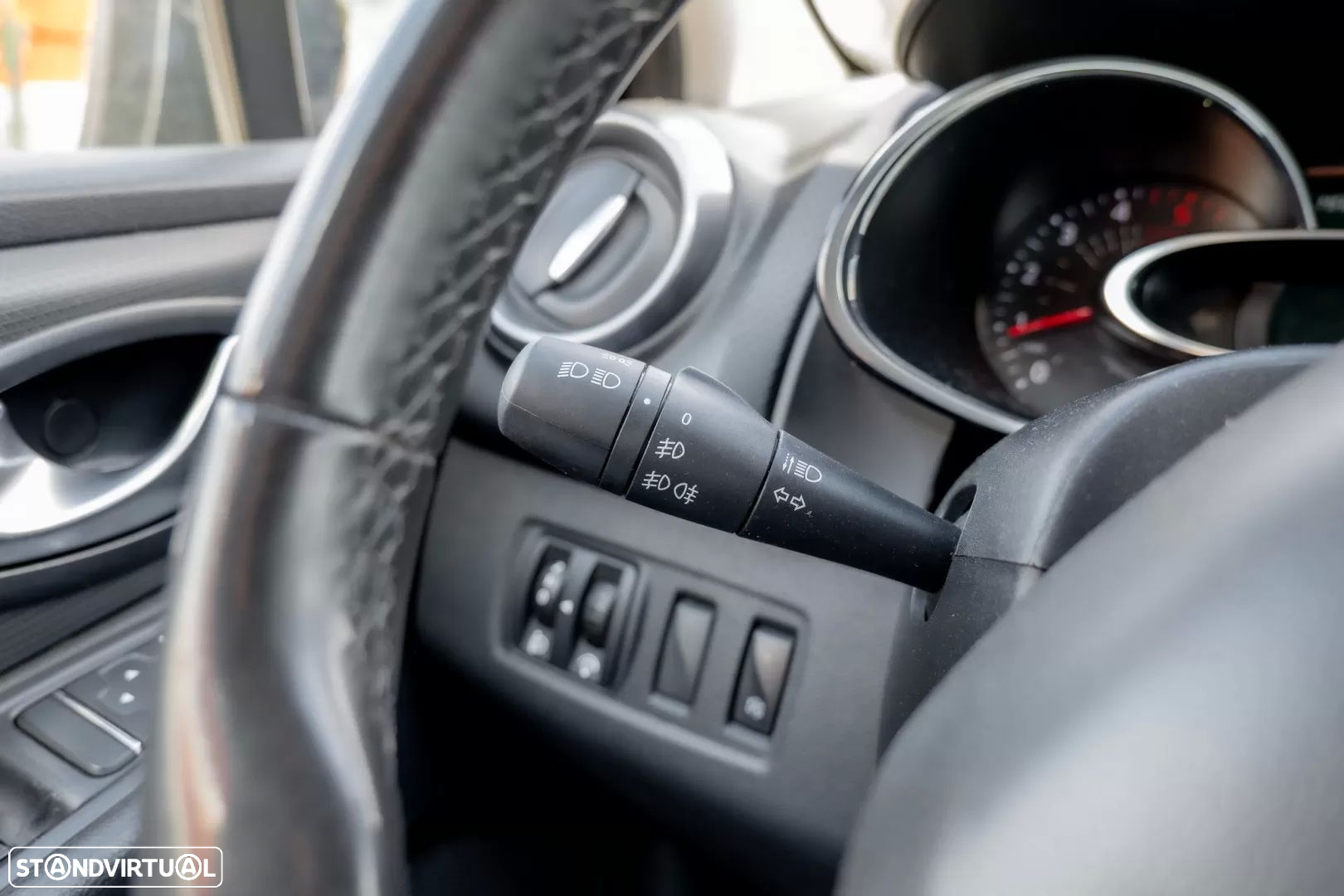 Renault Clio Sport Tourer Energy dCi 75 Business - 10
