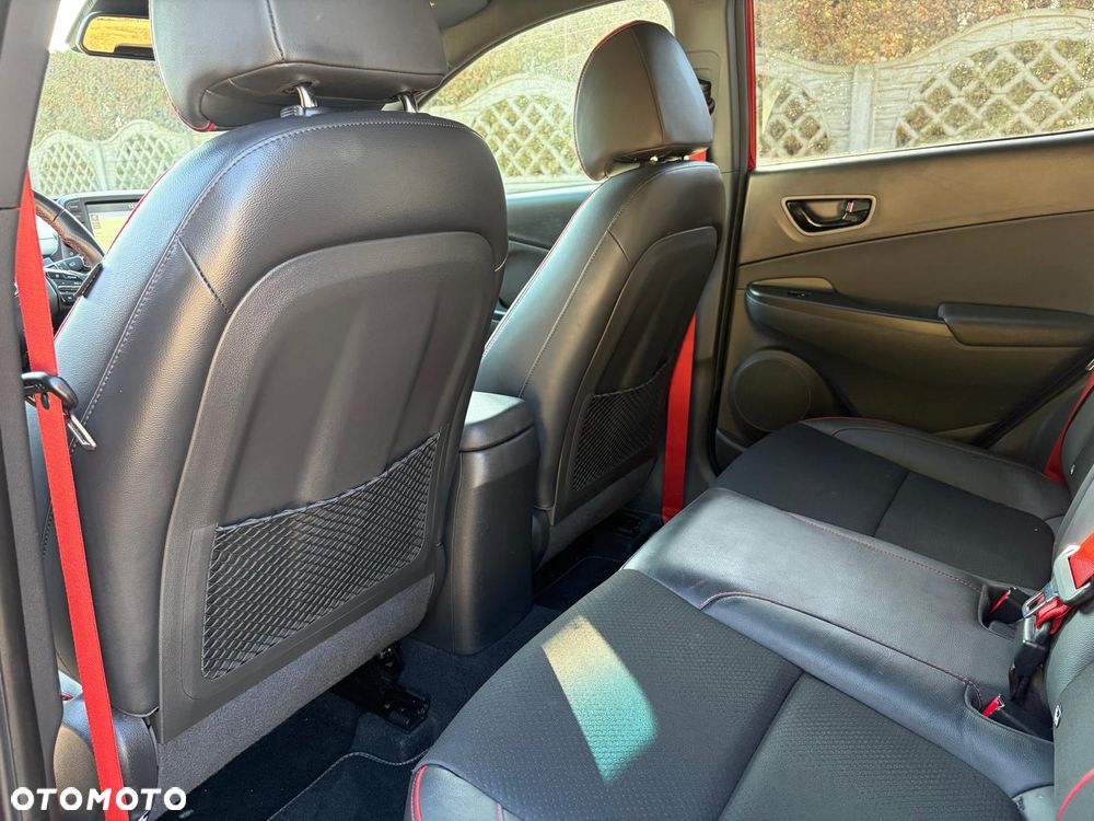 Hyundai Kona - 16