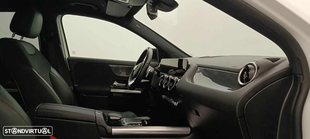 Mercedes-Benz GLA 180 d AMG Line - 29