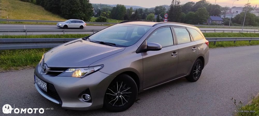 Toyota Auris 1.4 D-4D Active - 2