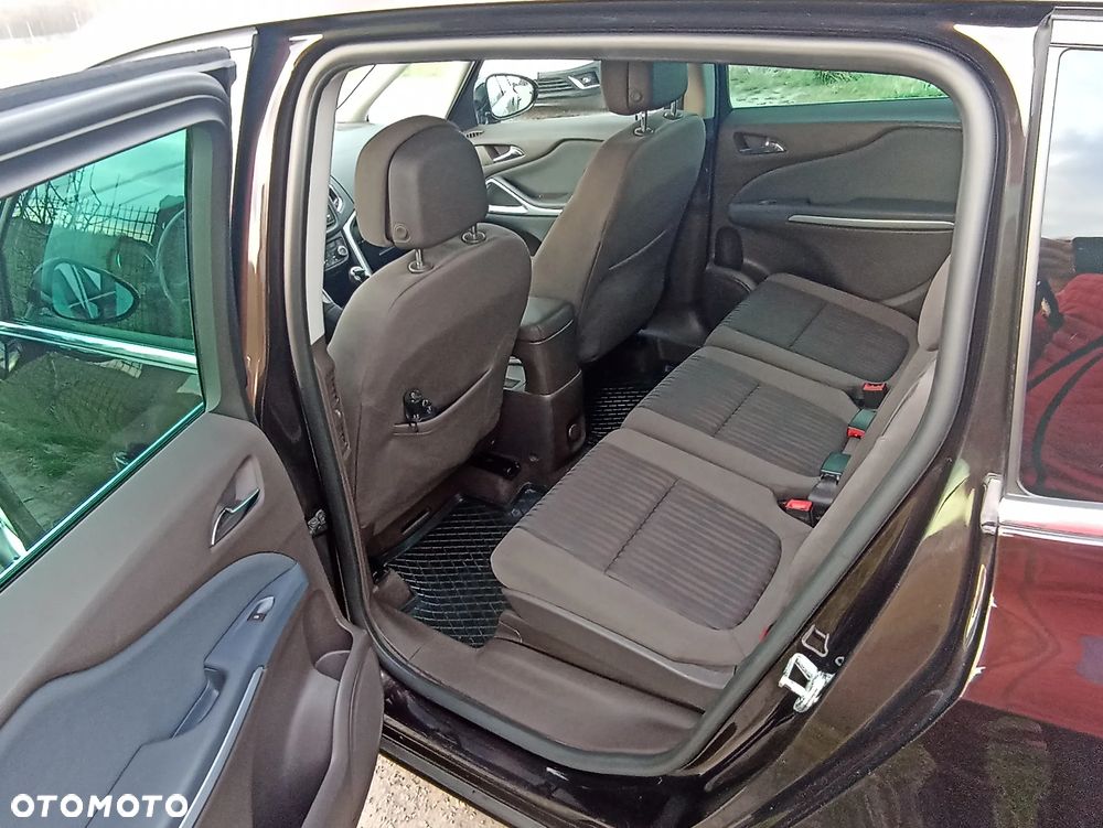 Opel Zafira 2.0 CDTI Cosmo - 4