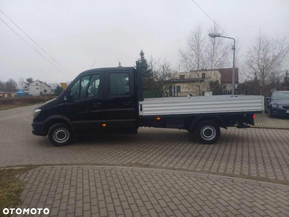 Mercedes-Benz Sprinter - 11