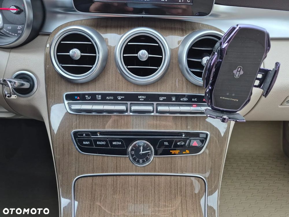 Mercedes-Benz Klasa C 220 d 4-Matic 9G-TRONIC - 29