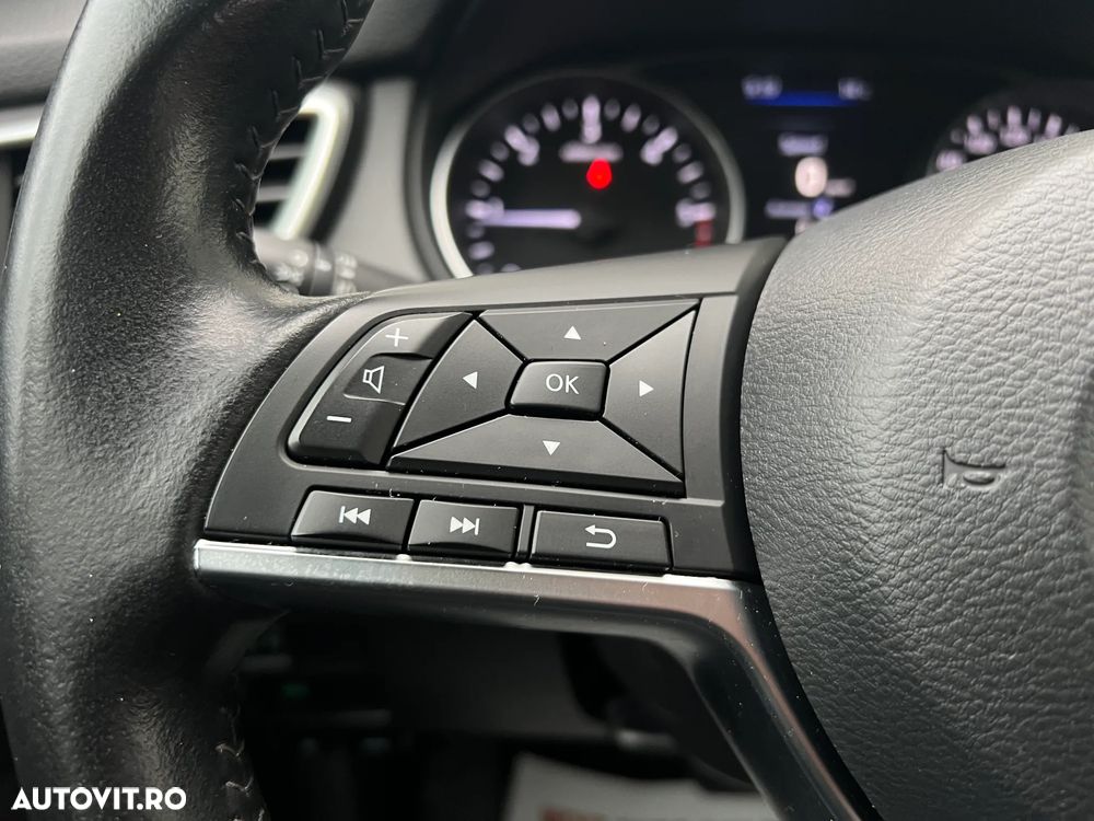 Nissan Qashqai - 14