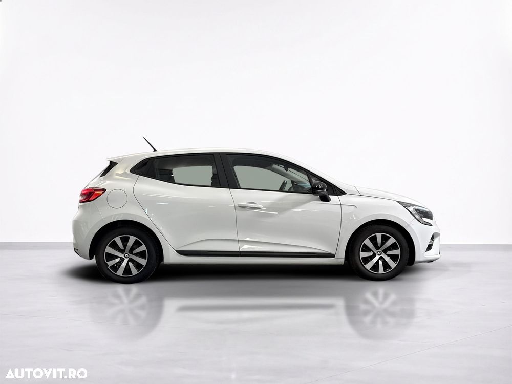 Renault Clio - 7