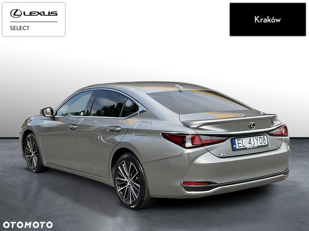 Lexus ES 300h Business Edition - 3