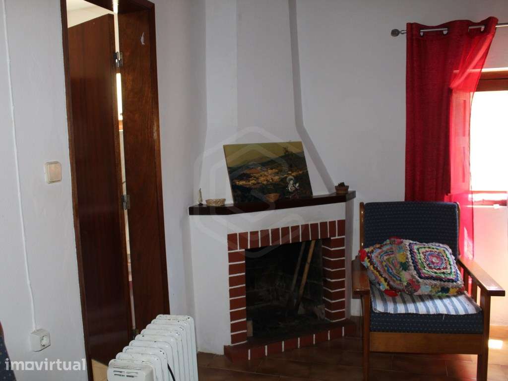 Terreno misto com casa para remodelar em Marmelete, Monchique - Grande imagem: 3/35
