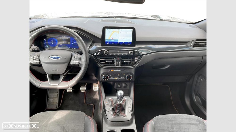 Ford Kuga 1.5 EcoBoost ST-Line X — fotografia 18