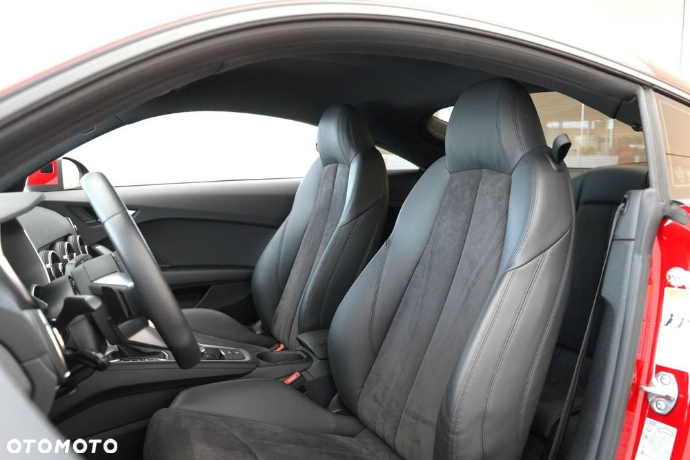 Audi TT Coupé - 14