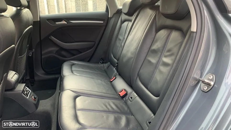 Audi A3 Sportback 1.6 TDI Attraction Ultra - 13