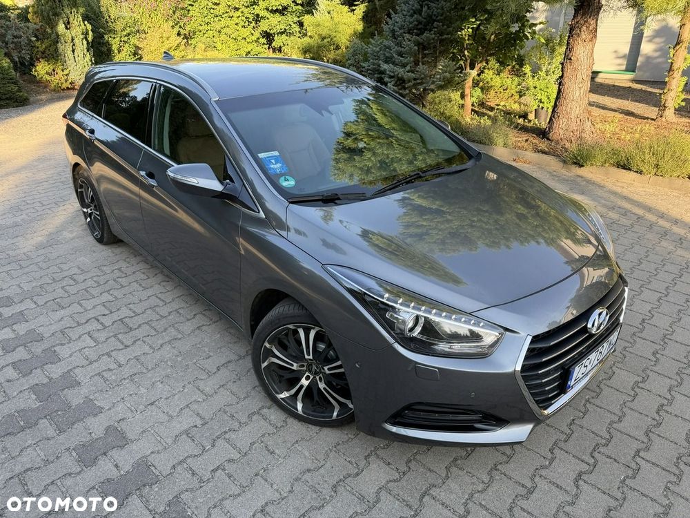 Hyundai i40 Kombi blue 1.7 CRDi DCT Premium - 25