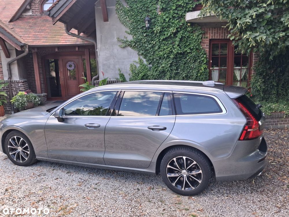 Volvo V60 B3 B Essential - 11