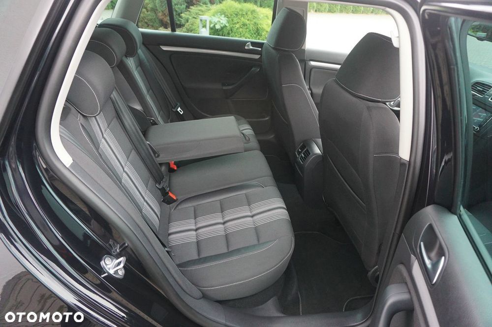 Volkswagen Golf 1.6 TDI DPF MATCH - 20