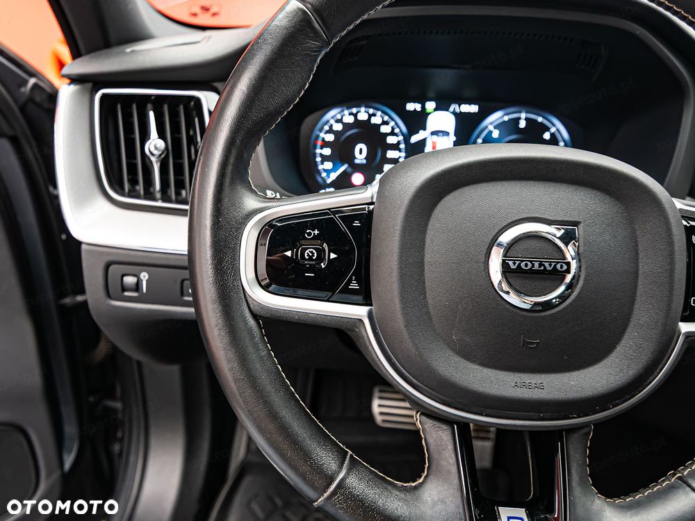 Volvo XC 60 B4 D AWD R-Design - 15