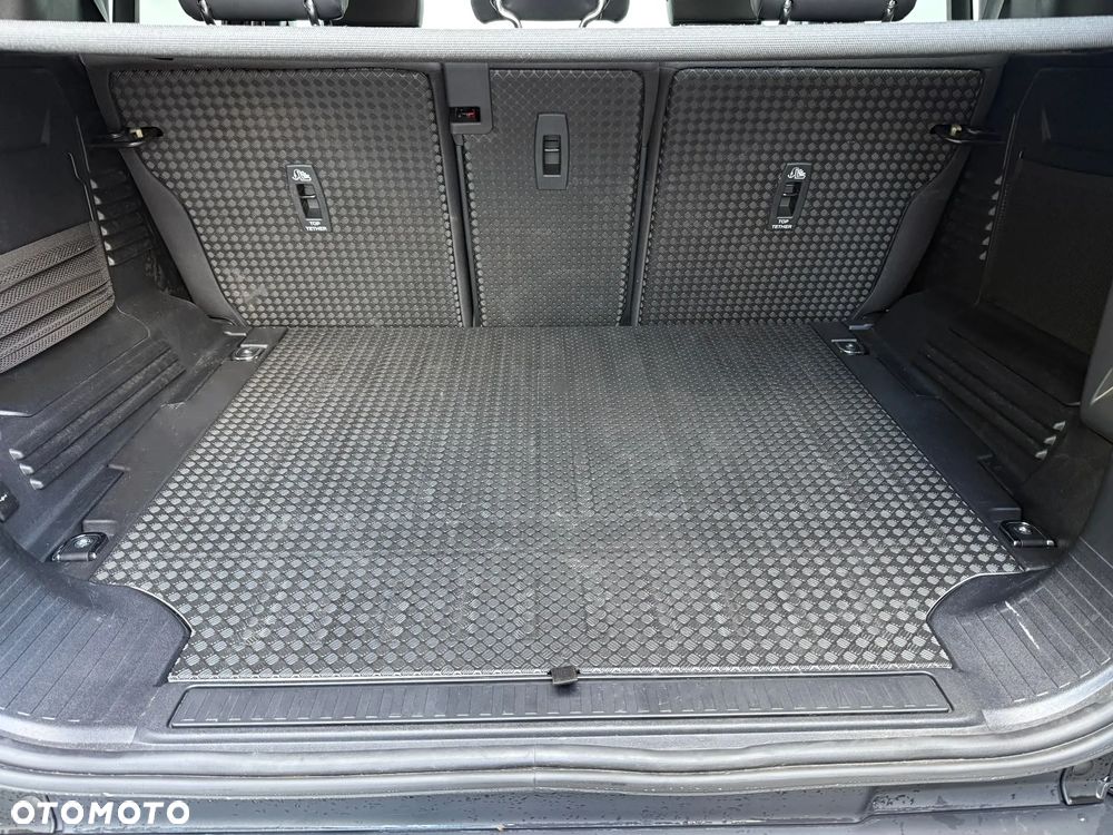 Land Rover Defender 3.0 D250 mHEV S - 18