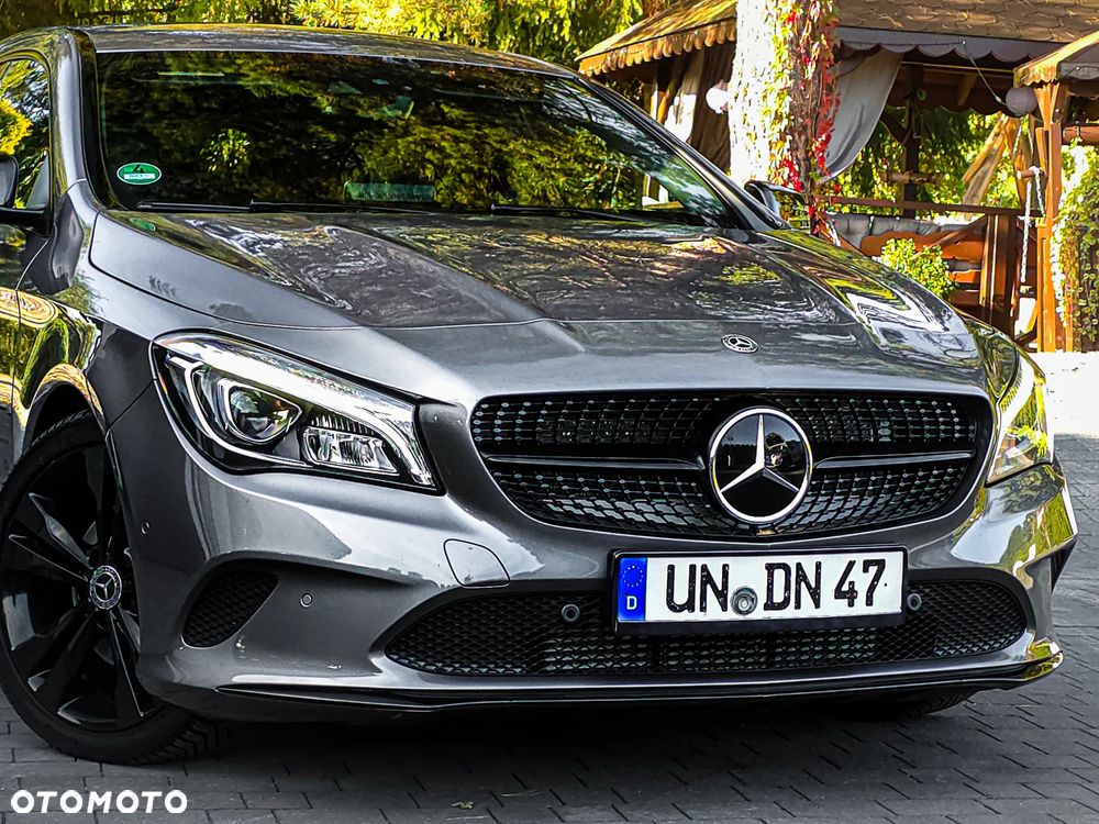 Mercedes-Benz CLA 200 7G-DCT Urban - 6