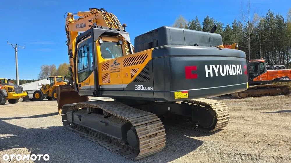 Hyundai Hx380 - 1