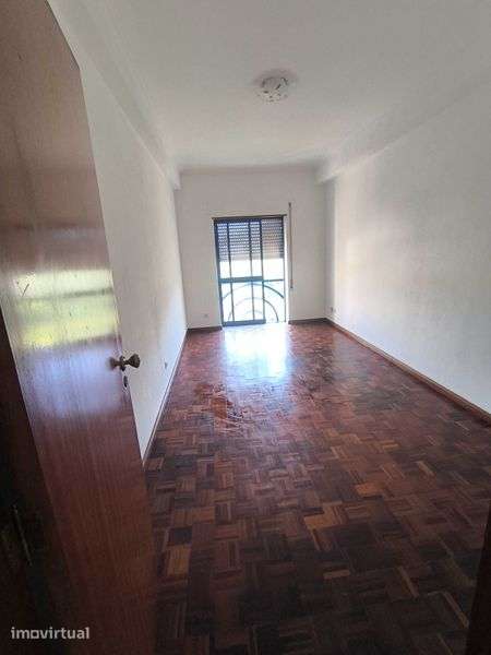 Venda de Apartamento T2 - Miranda do Corvo - Grande imagem: 3/12