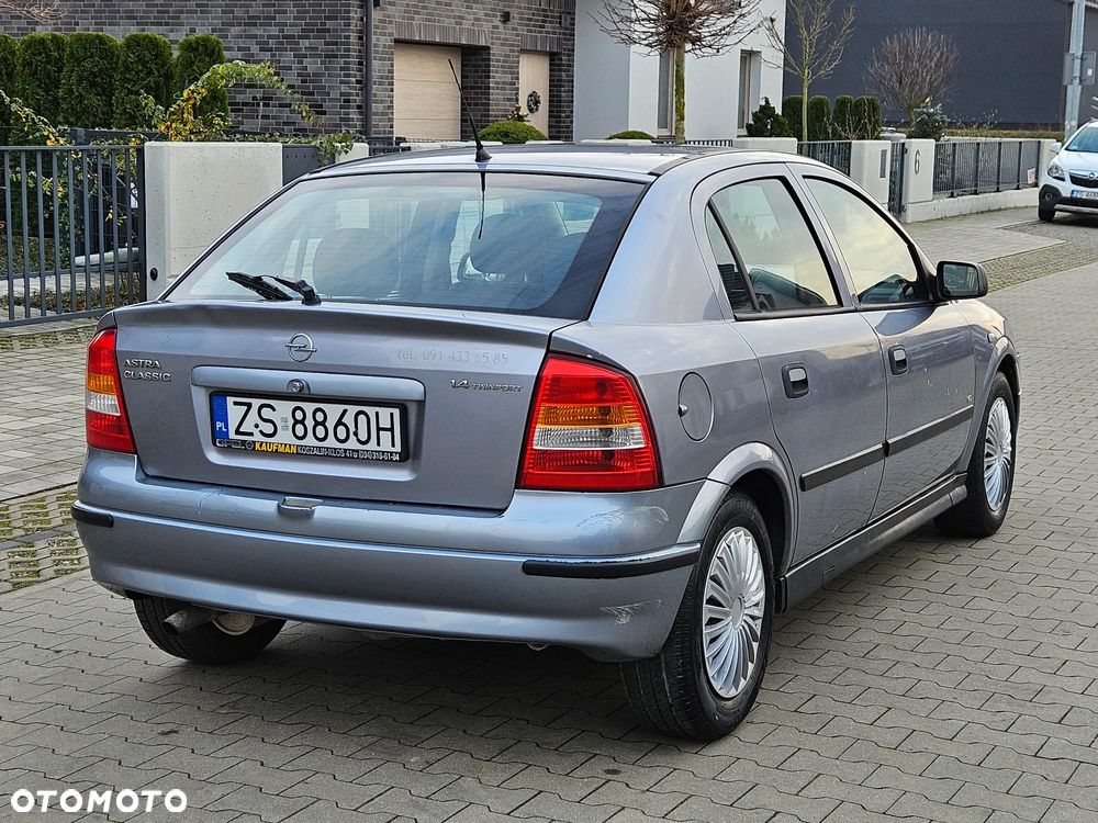 Opel Astra 1.4 Elegance - 4