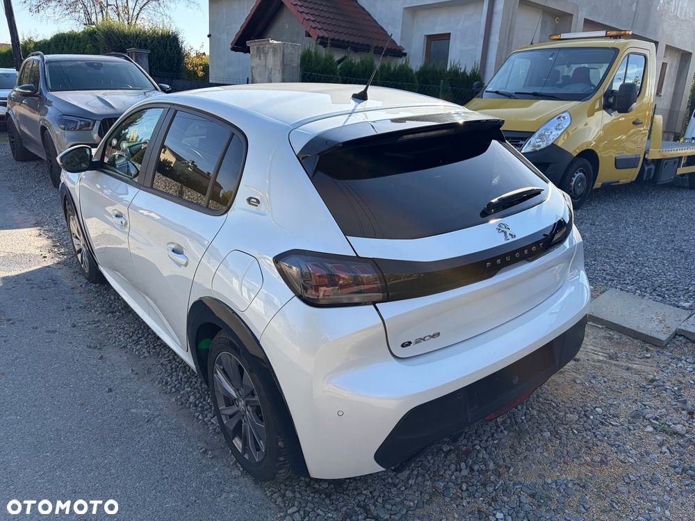 Peugeot 208 Elektromotor 136 E-Style - 9