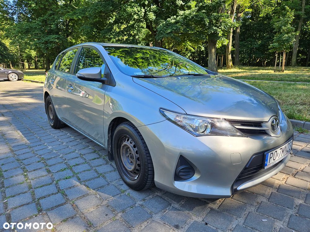 Toyota Auris - 1