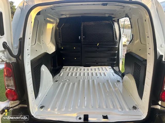 Peugeot PARTNER CX.AUTOMÁTICA 3 LUG. - 7