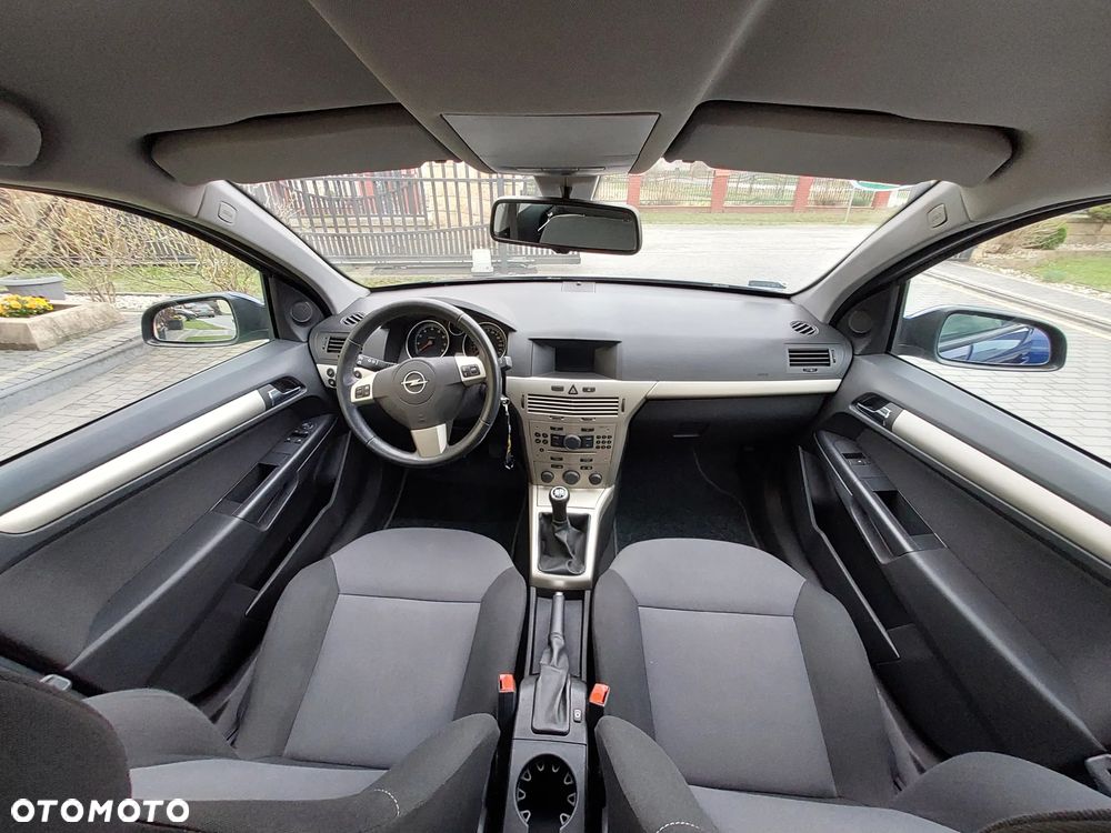 Opel Astra 1.6 Cosmo - 8