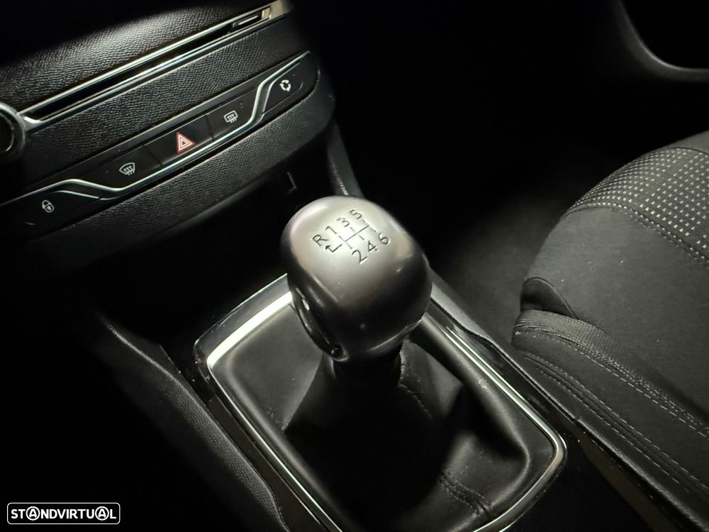 Peugeot 308 SW 1.6 BlueHDi Allure - 21