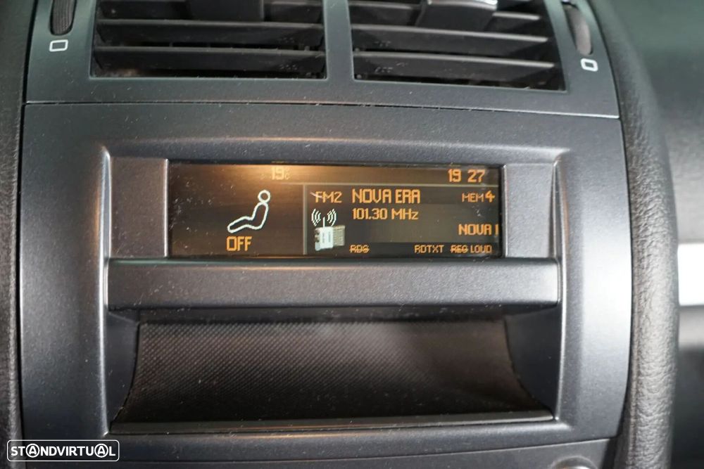 Peugeot 407 - 28