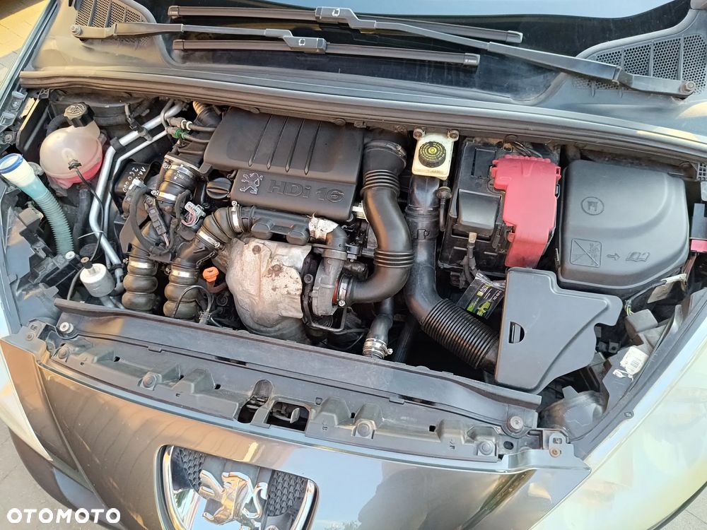 Peugeot 308 HDi FAP 110 (Blue Lion) Sport - 17