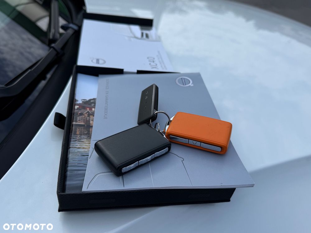 Volvo XC 40 T3 Geartronic RDesign - 39