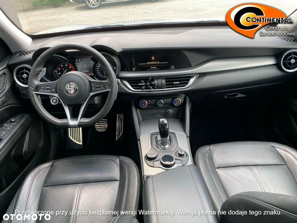 Alfa Romeo Stelvio - 6