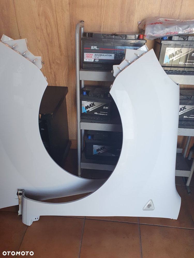 BŁOTNIK L/P RENAULT KANGO II 2 08-13 ROK KOD LAKIERU 389 - 4