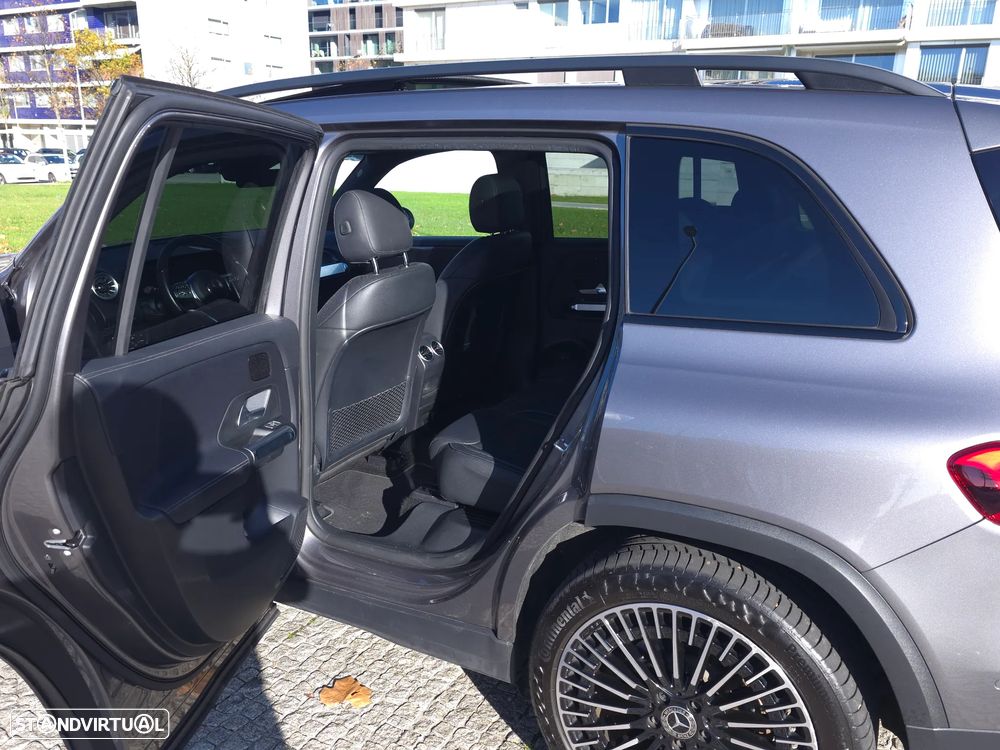 Mercedes-Benz EQB 300 4Matic AMG Line - 11