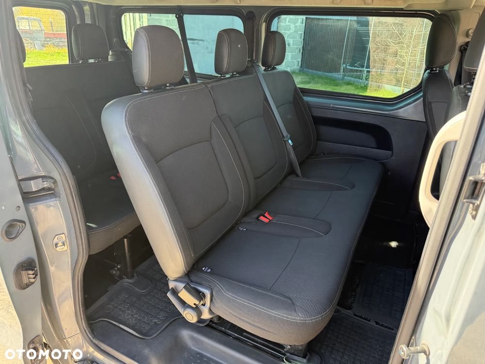 Renault Trafic - 32