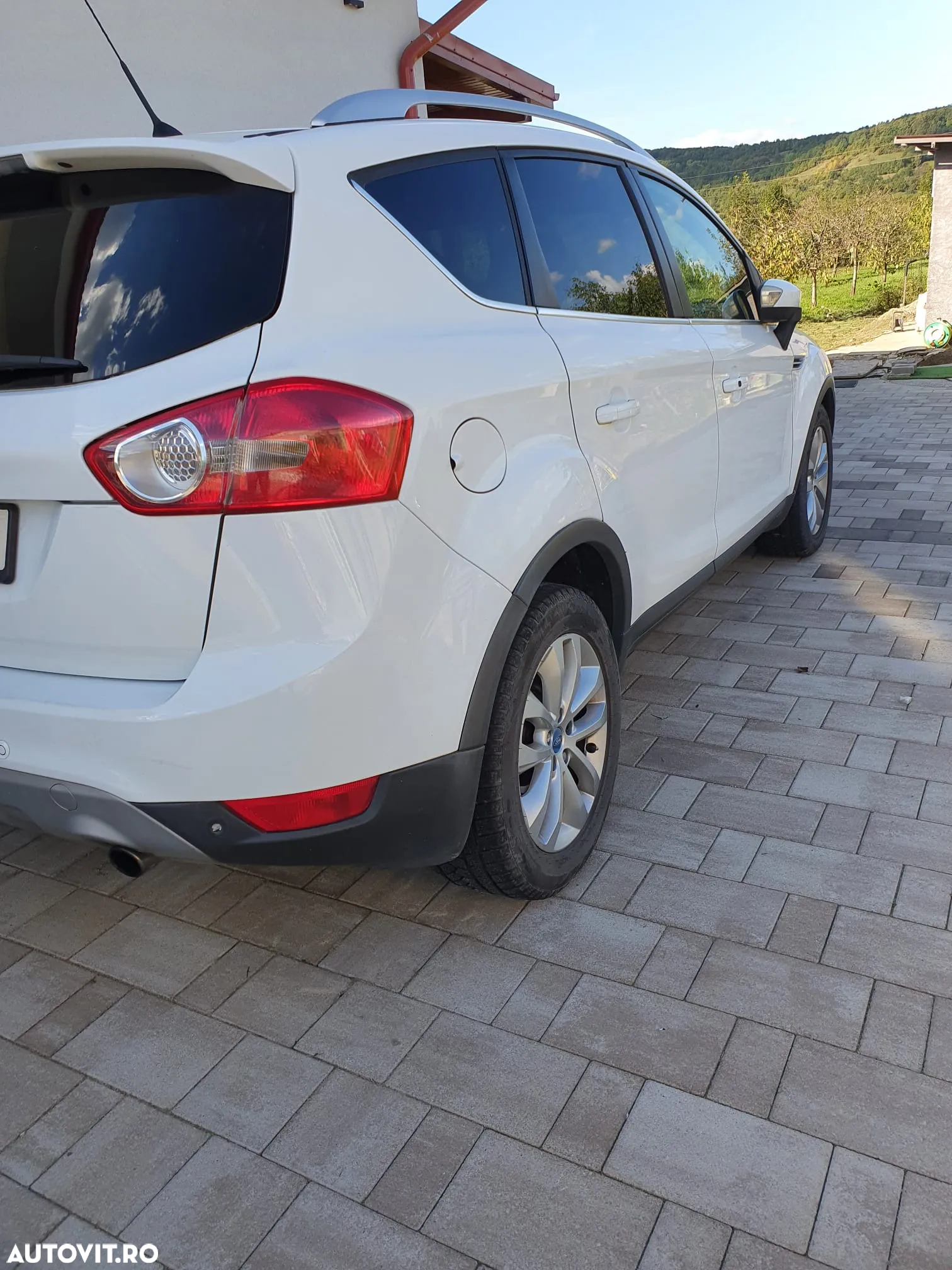 Ford Kuga - 16