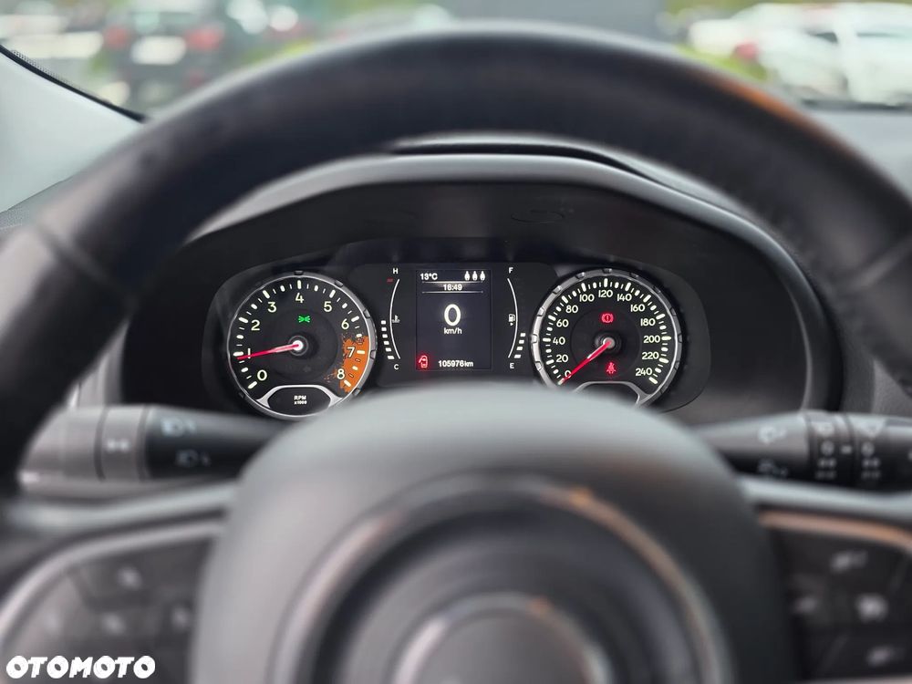 Jeep Renegade 1.6 E-TorQ Longitude FWD - 25