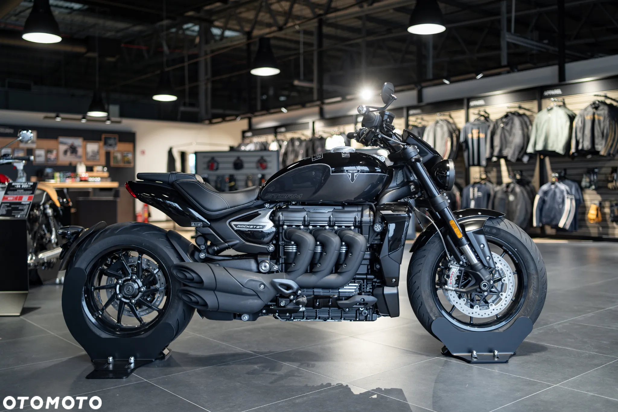 Triumph Rocket - 4