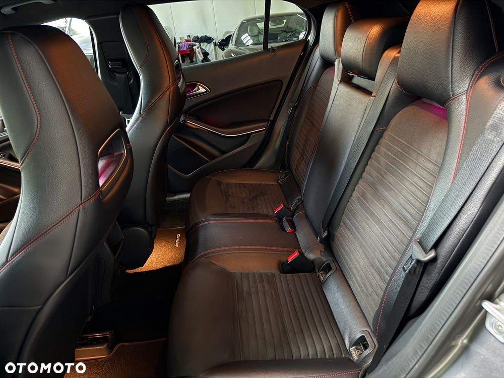 Mercedes-Benz GLA 250 4-Matic - 20