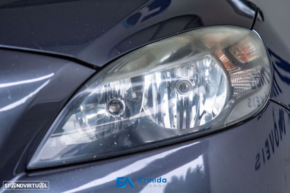 Volvo V40 1.6 D2 R-Design - 8