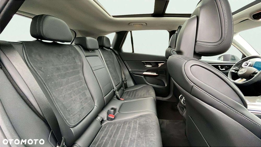 Mercedes-Benz GLC - 9