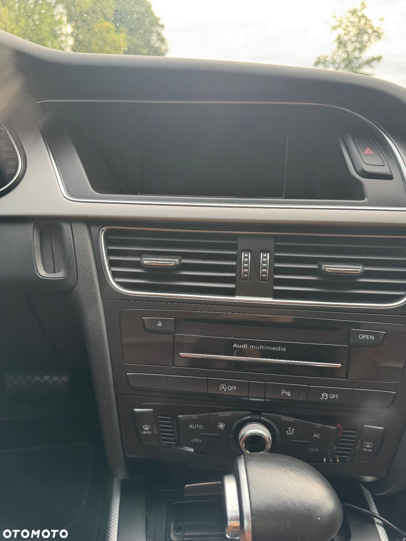 Audi A4 - 24