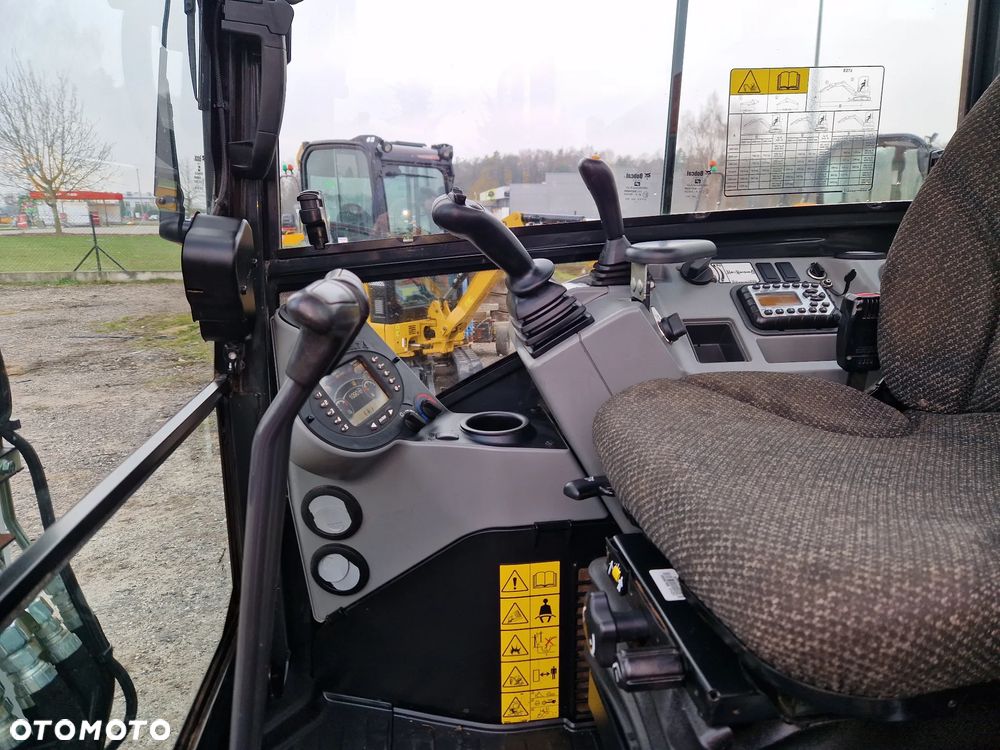 Bobcat E 27 Z  Takuchi TB 230 Kubota KX 037-4 Yanmar VIO 27 - 14