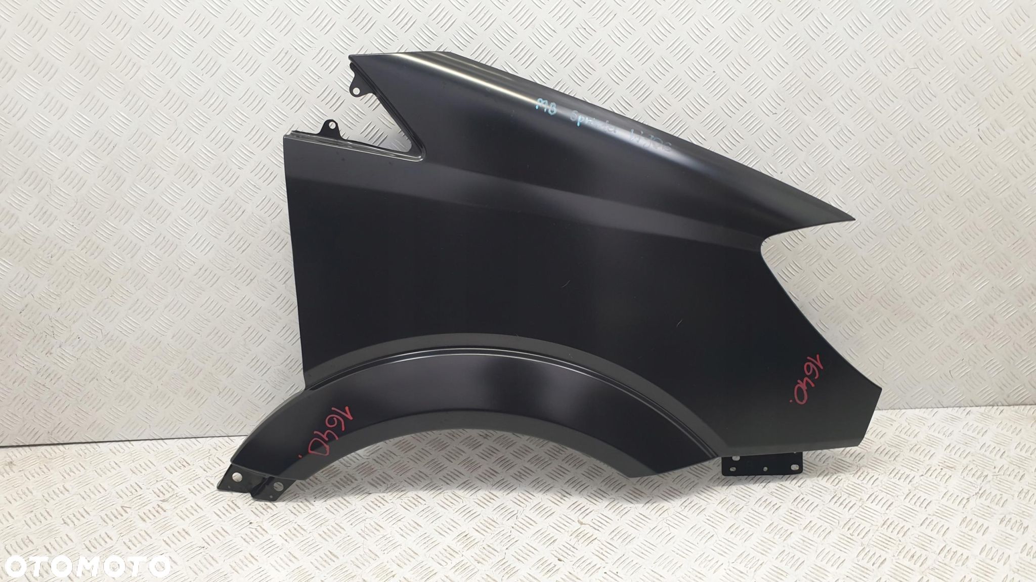 Mercedes Sprinter W906 Przed liftem 2006-2013 błotnik PRAWY przedni - 1