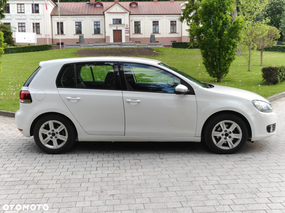 Volkswagen Golf 1.6 TDI DPF BlueMotion Technology Team - 6