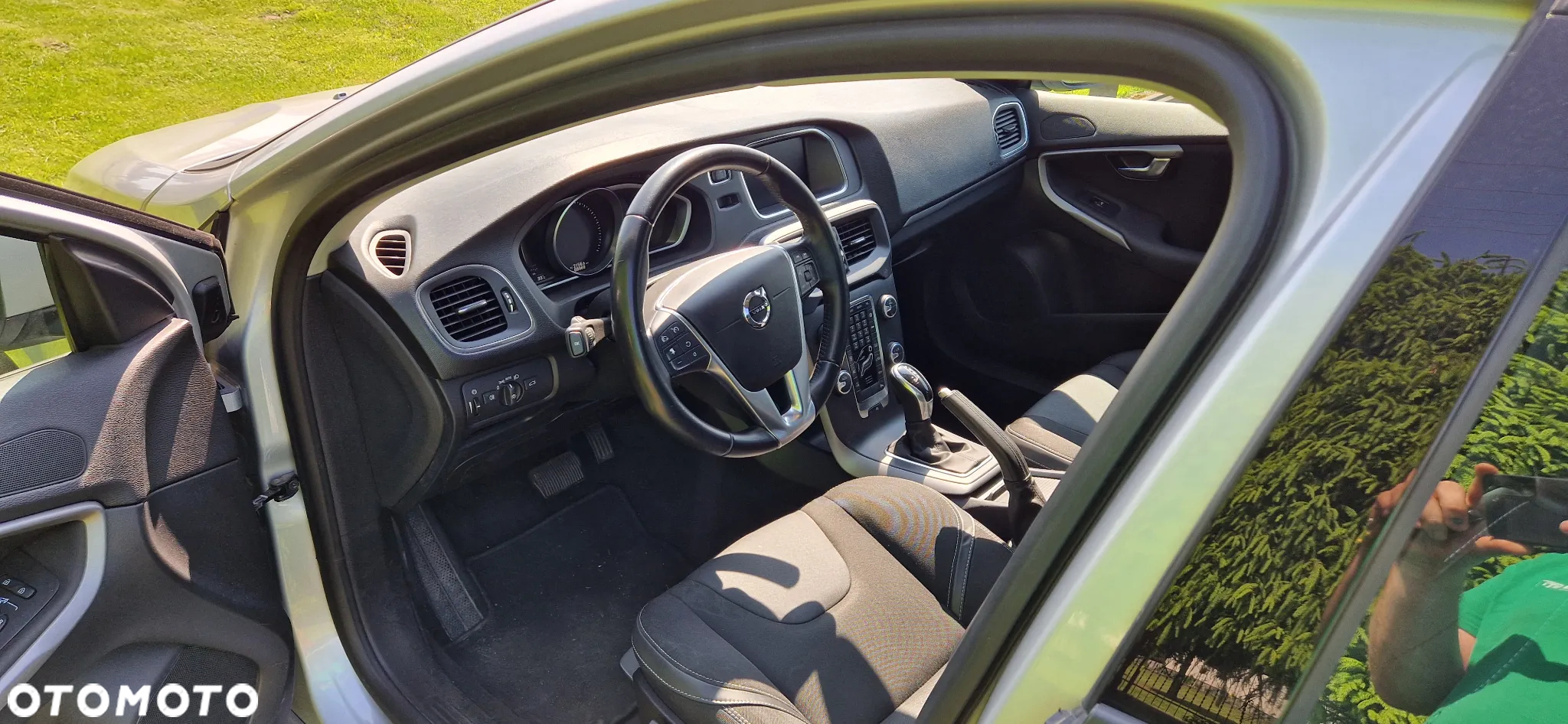 Volvo V40 D2 Drive-E Momentum - 6