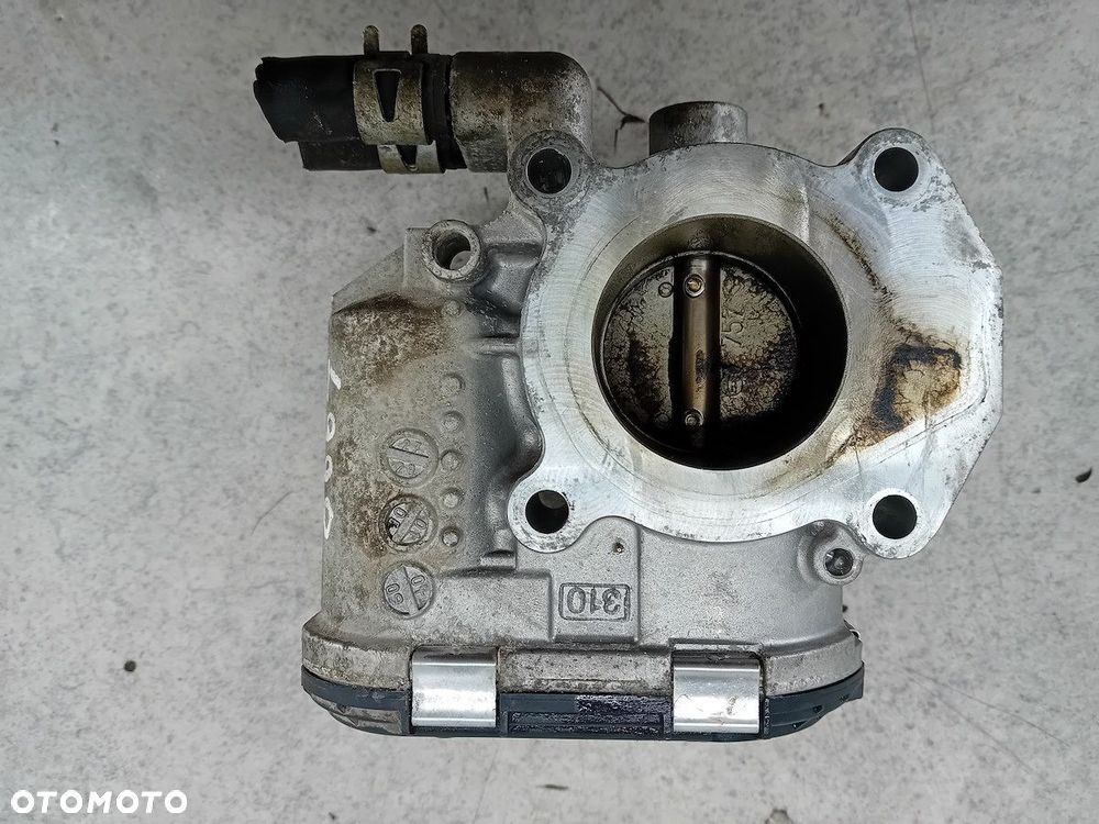 PRZEPUSTNICA TOYOTA YARIS II 22030-0Q010-A 0280750192  BOSCH 1.0 12V - 7