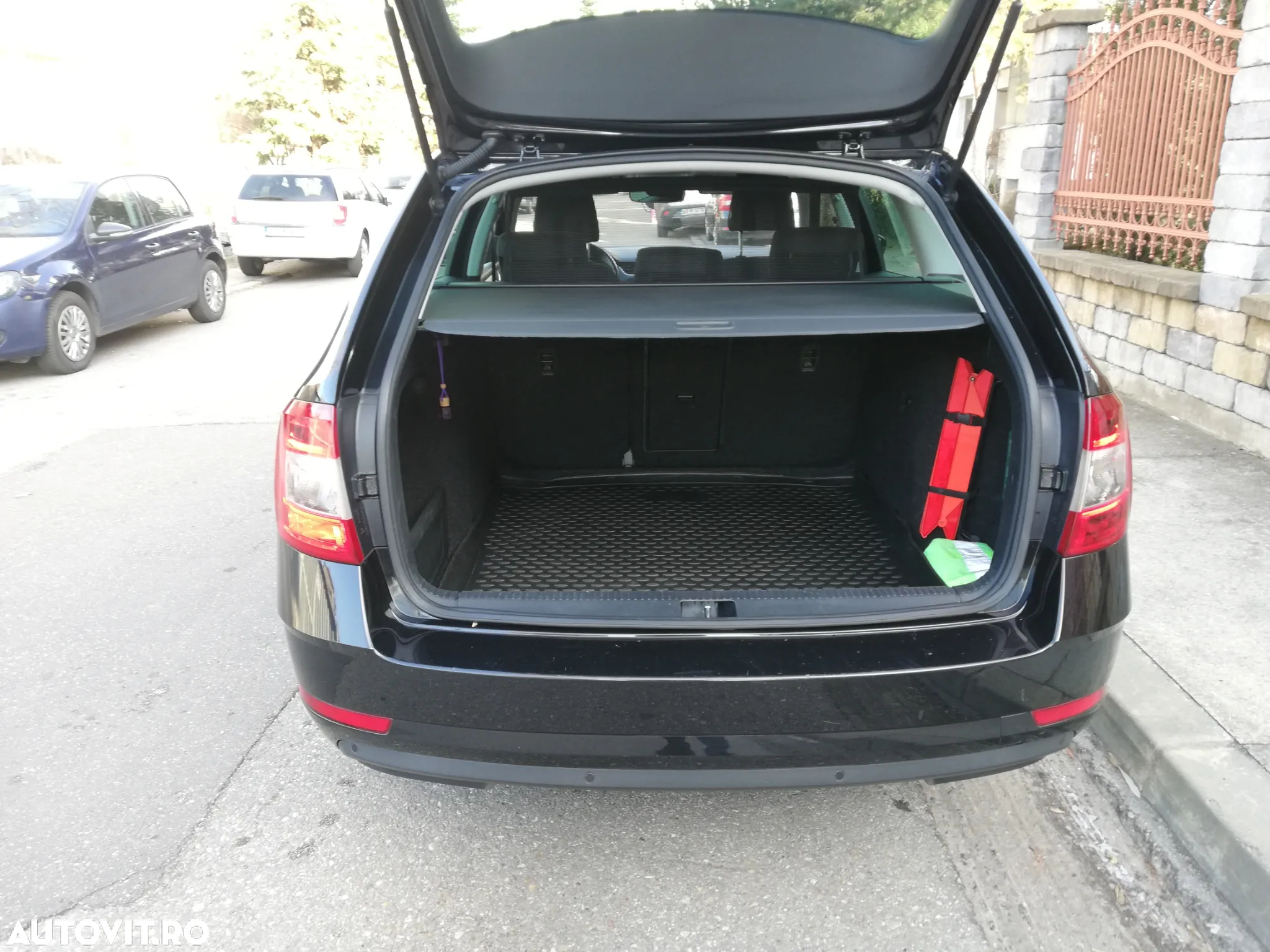 Skoda Octavia Combi Diesel 2.0 TDI Style - 13
